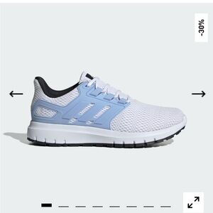 NWT Adidas women’s ULTIMASHOW SHOES white / light blue